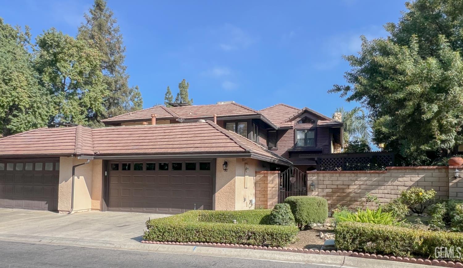 2323 Easthills Drive Unit: 57