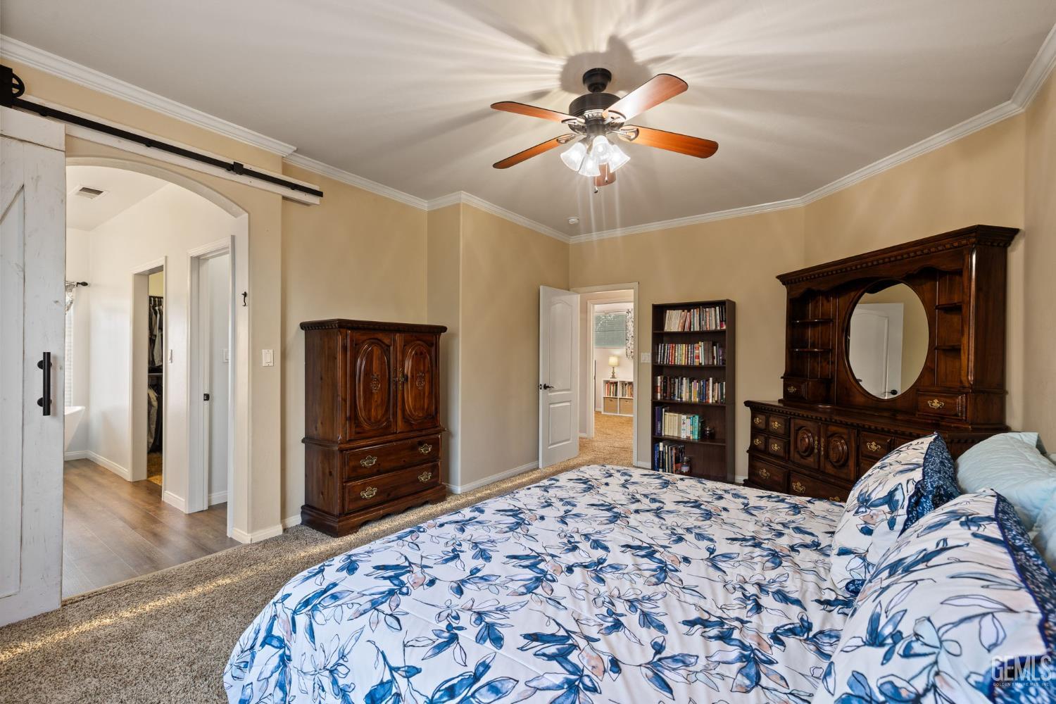 5304 Sand Dollar Court