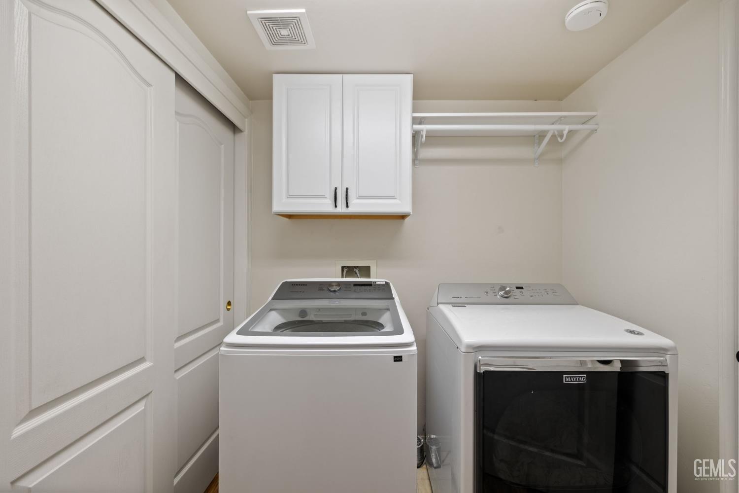 5304 Sand Dollar Court