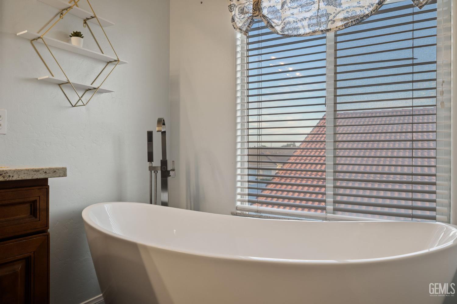 5304 Sand Dollar Court