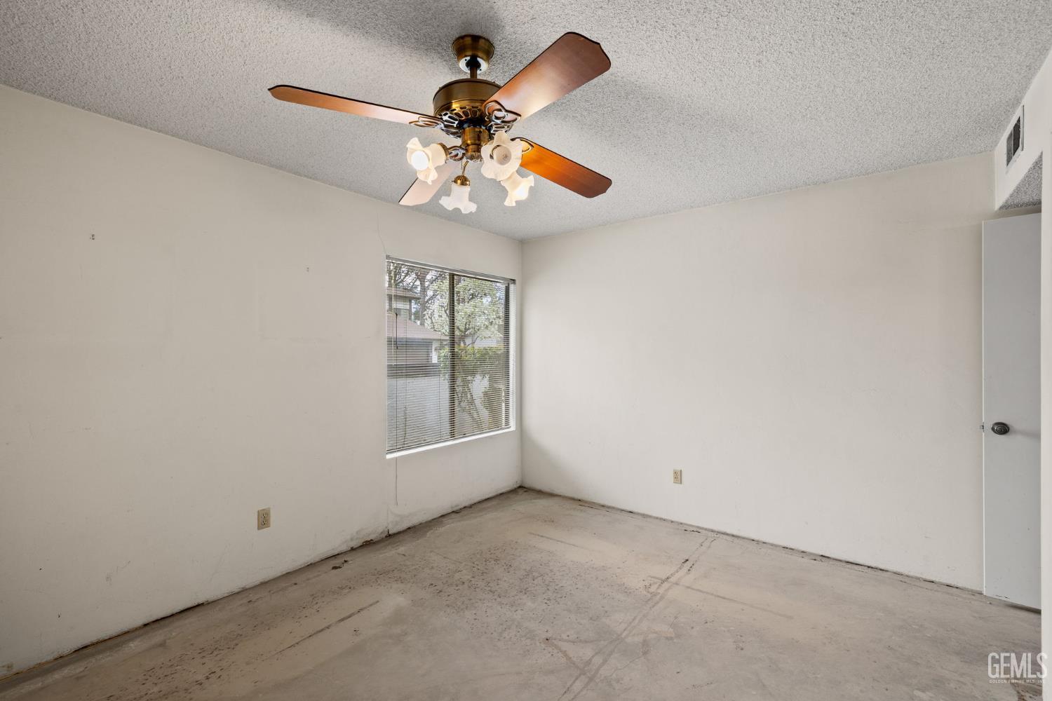 5900 Kirkside Drive Unit: C