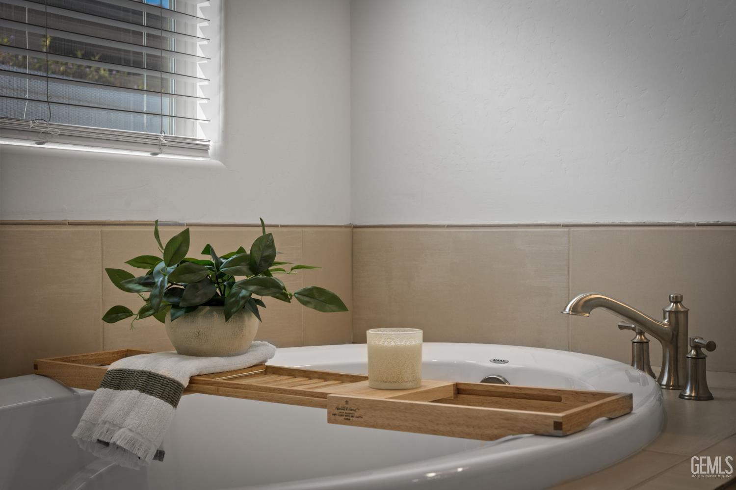 2029 Delamere Street