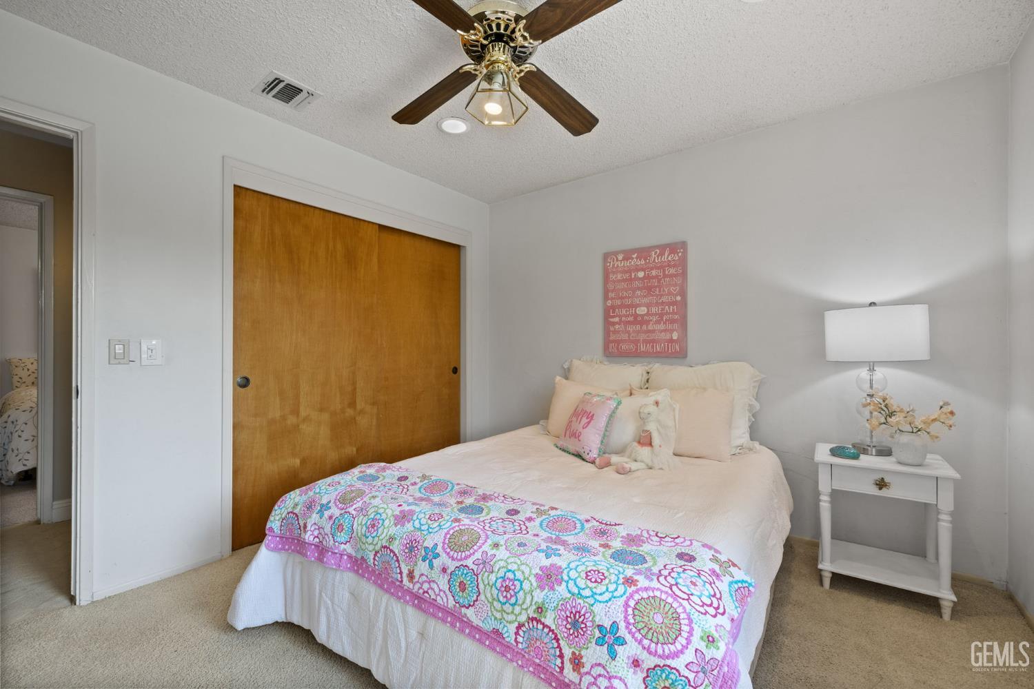 9413 Laurel Oak Way