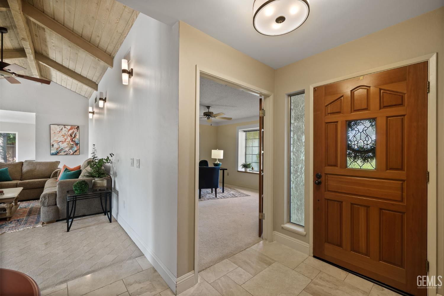 9413 Laurel Oak Way