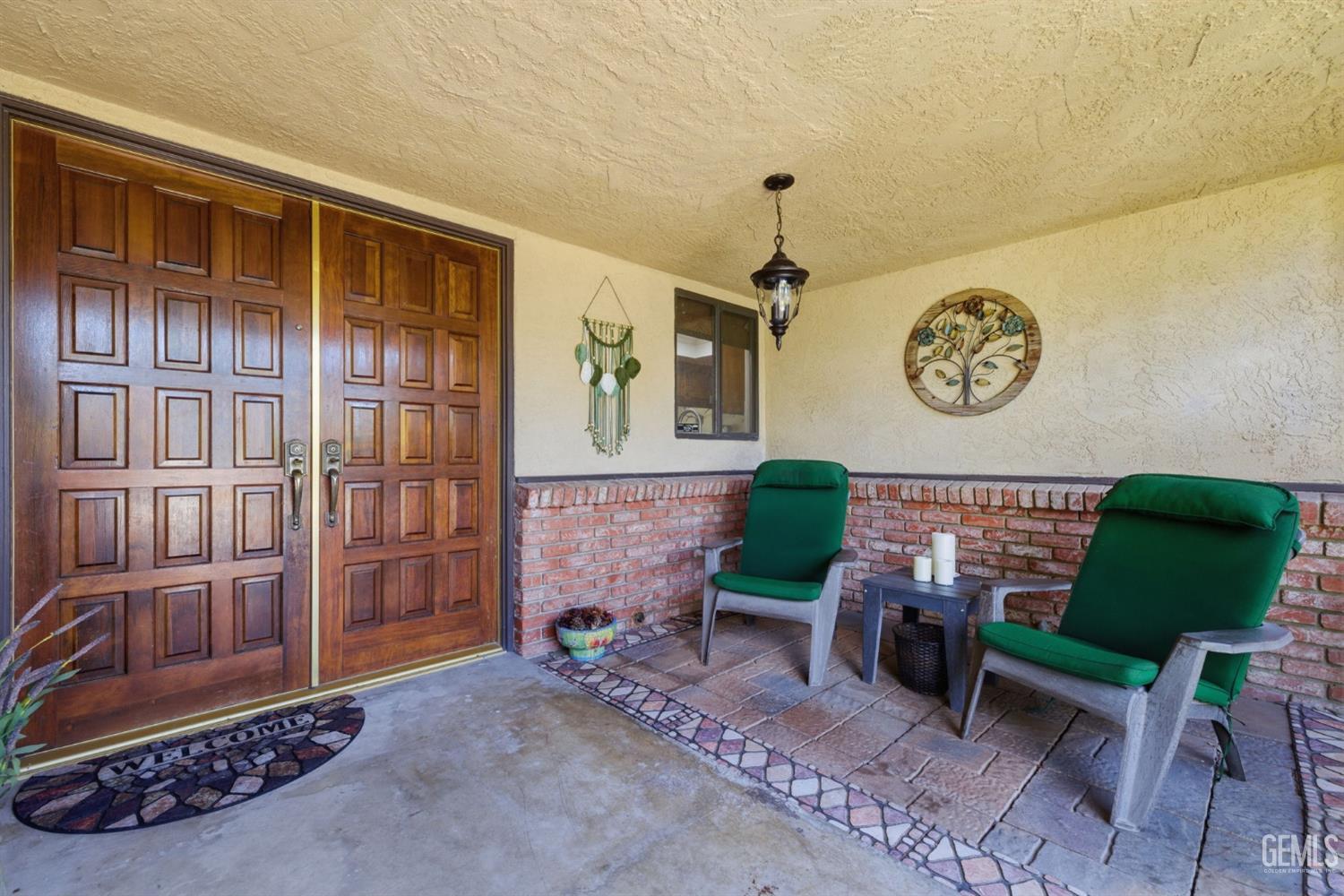 7605 Valemount Drive