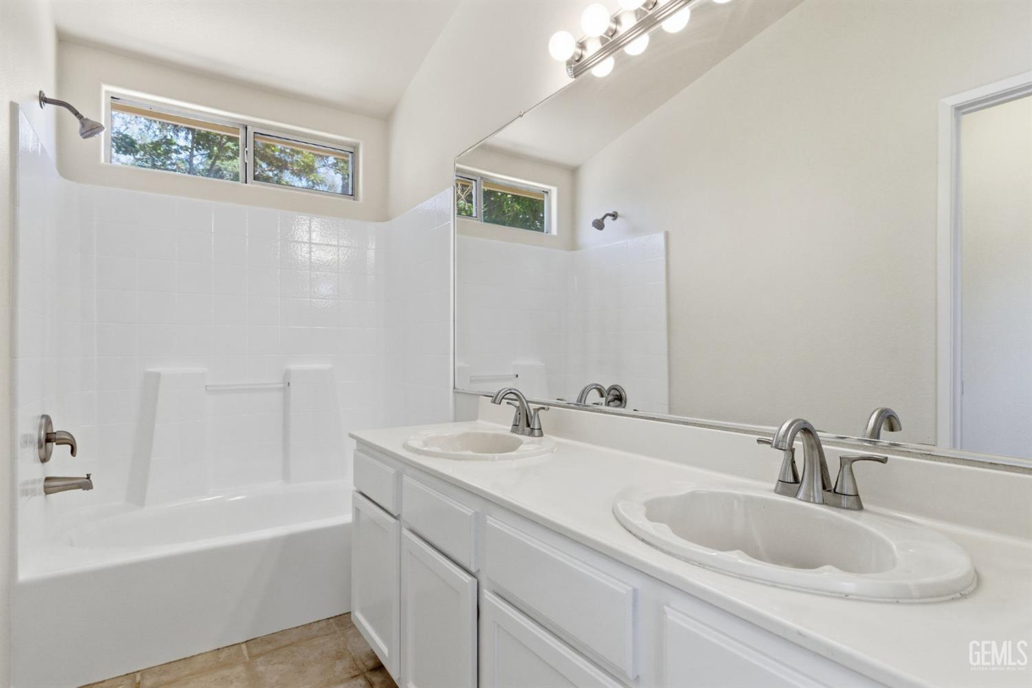 8319 Hemlock Court