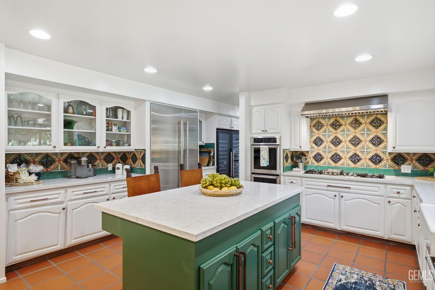 4265 Country Club Drive