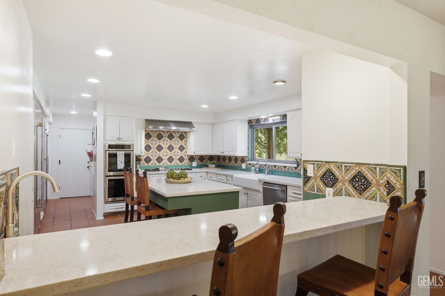 4265 Country Club Drive