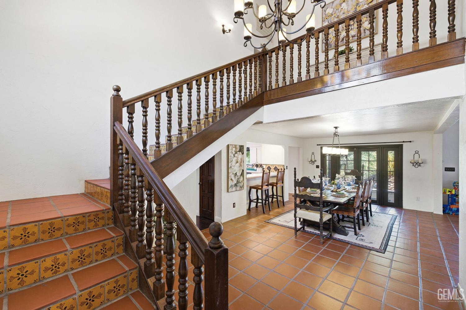 4265 Country Club Drive