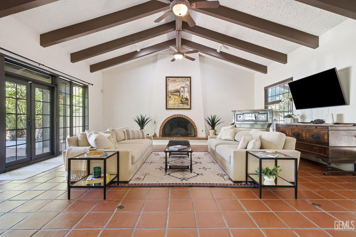 4265 Country Club Drive