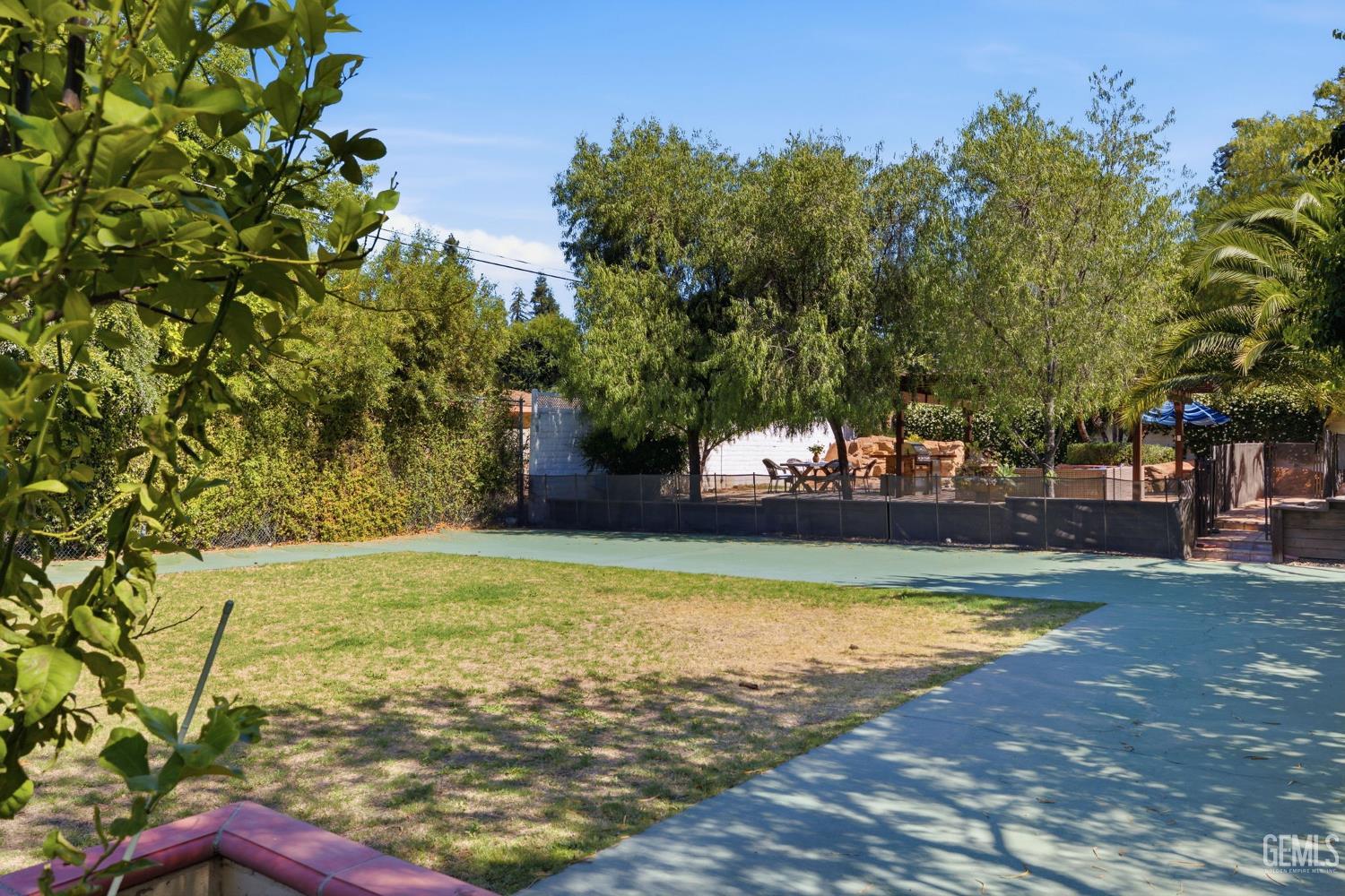 4265 Country Club Drive