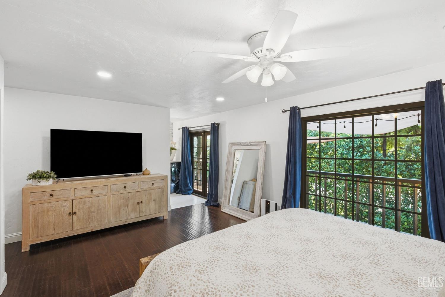 4265 Country Club Drive