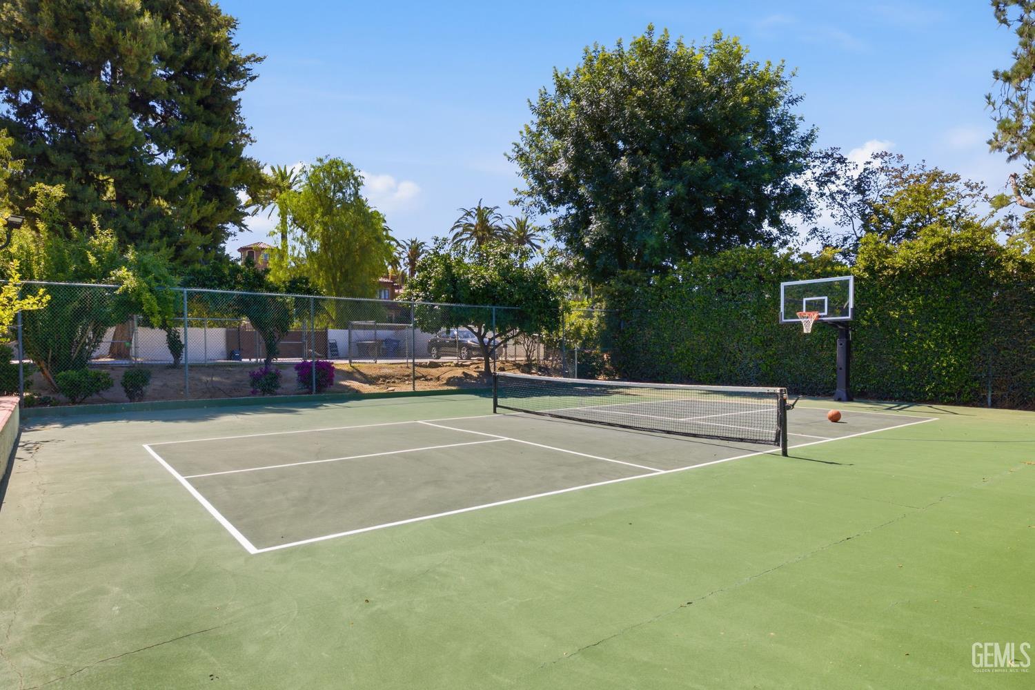 4265 Country Club Drive