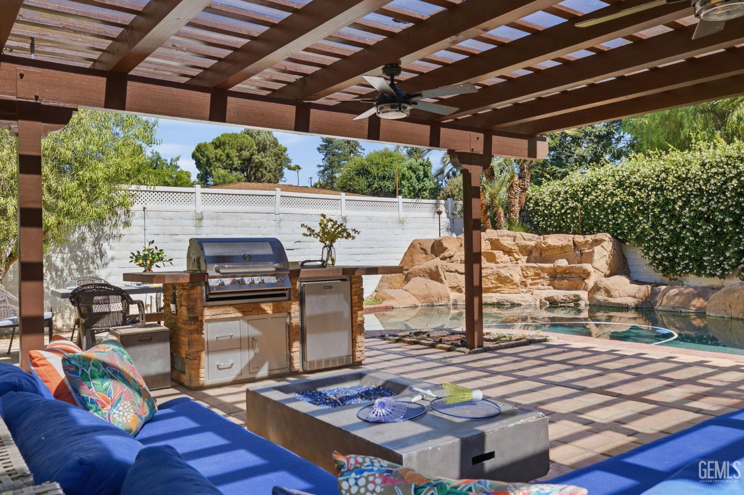 4265 Country Club Drive