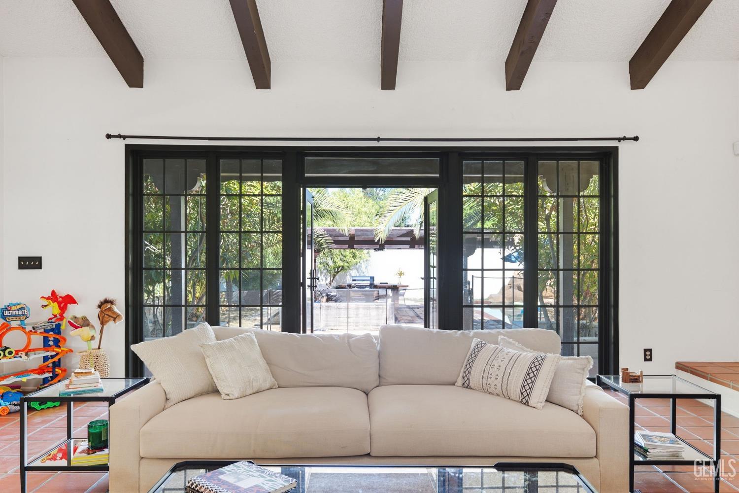 4265 Country Club Drive