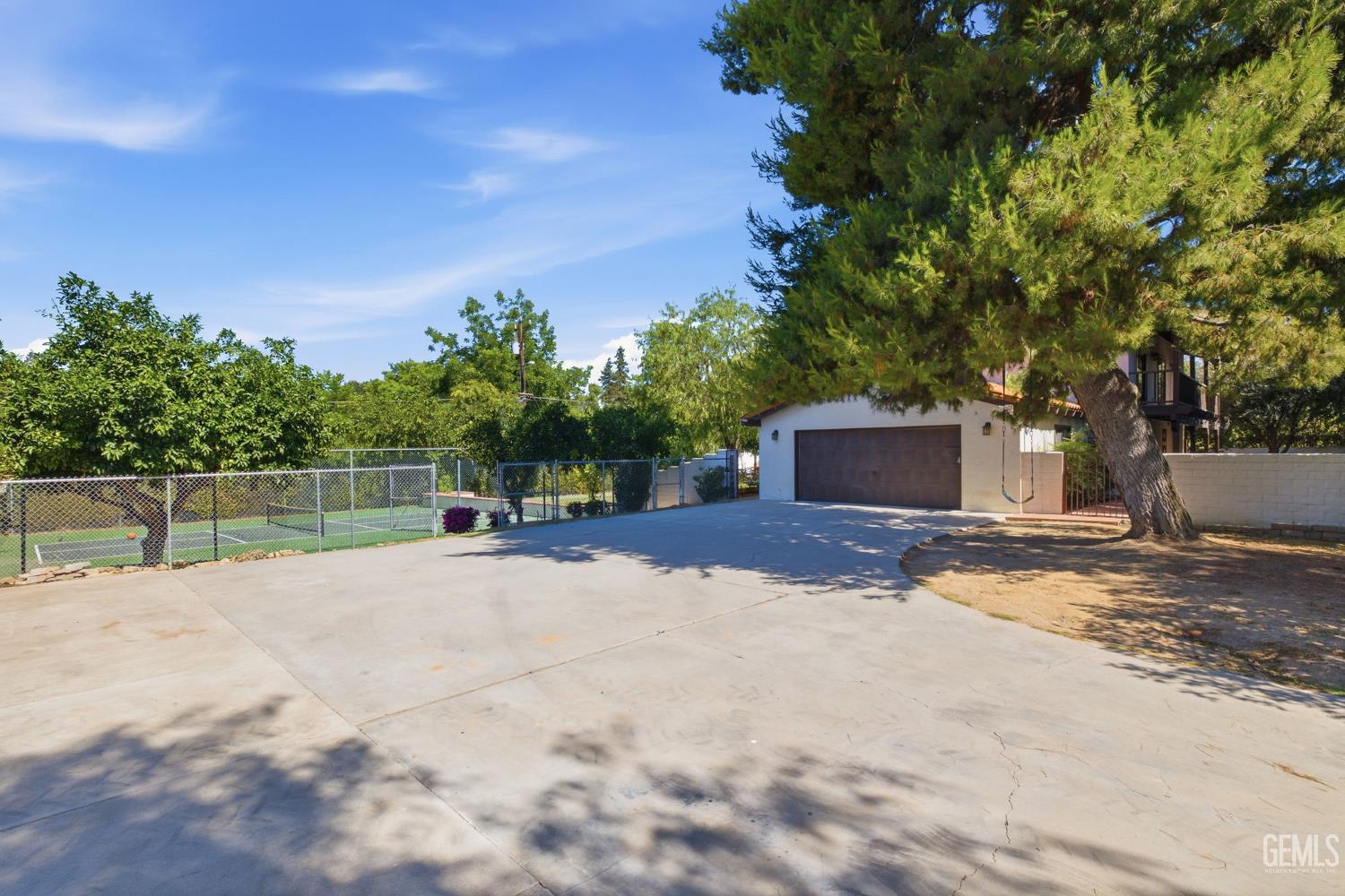4265 Country Club Drive