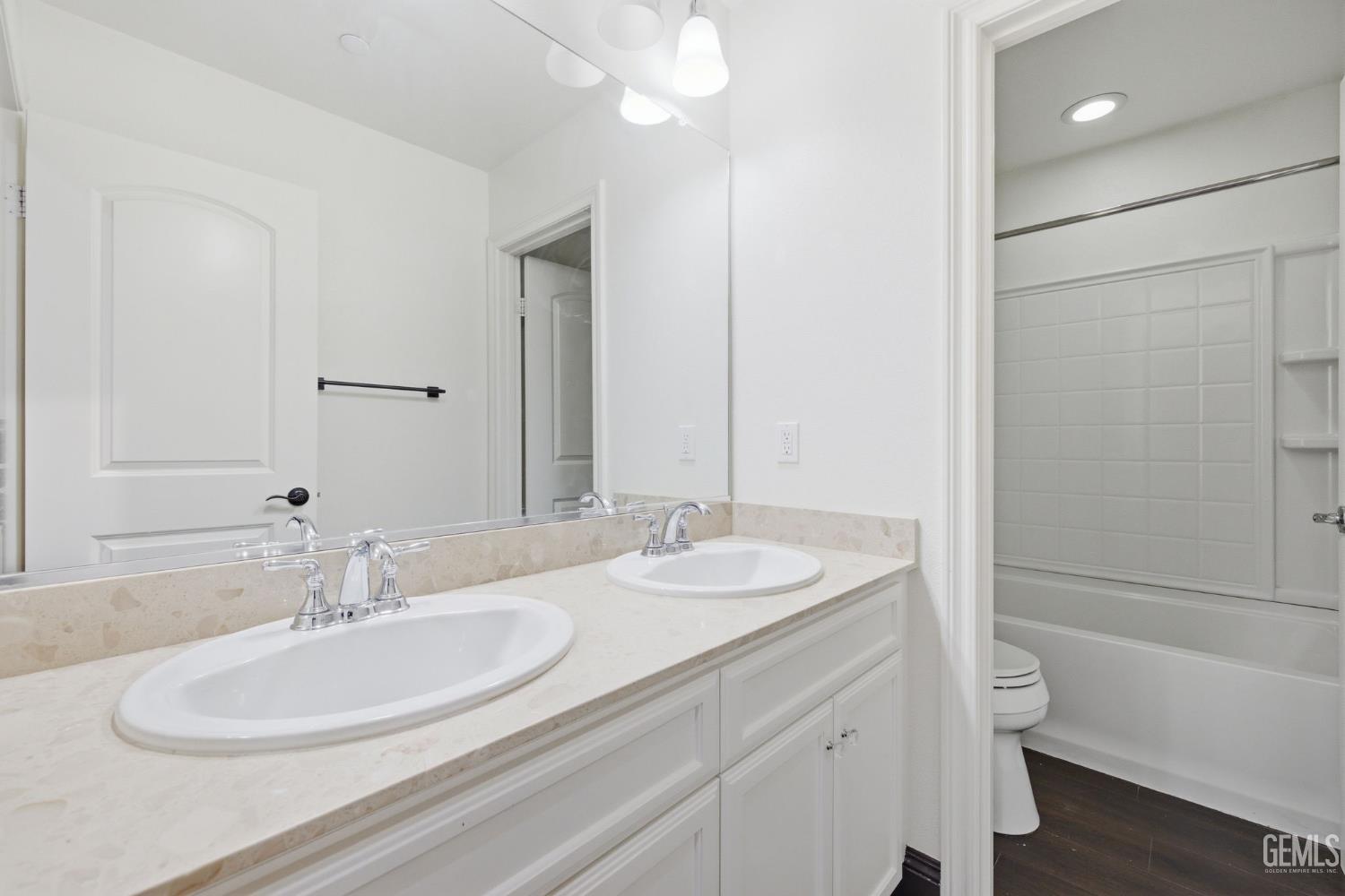 5818 Warren Ridge Drive