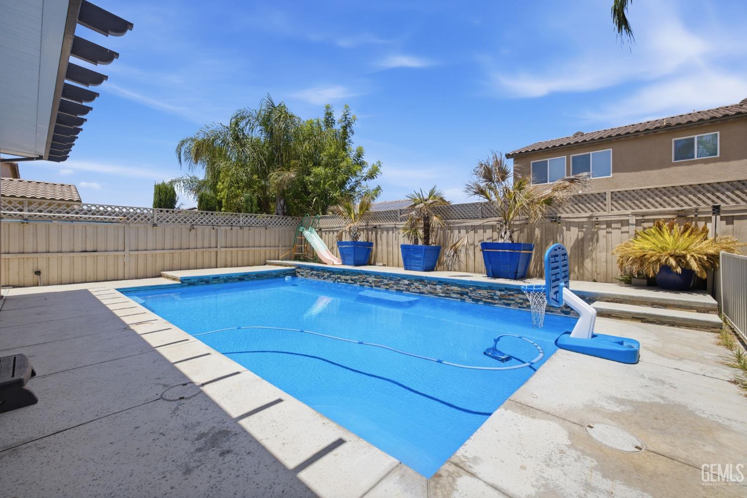5818 Warren Ridge Drive