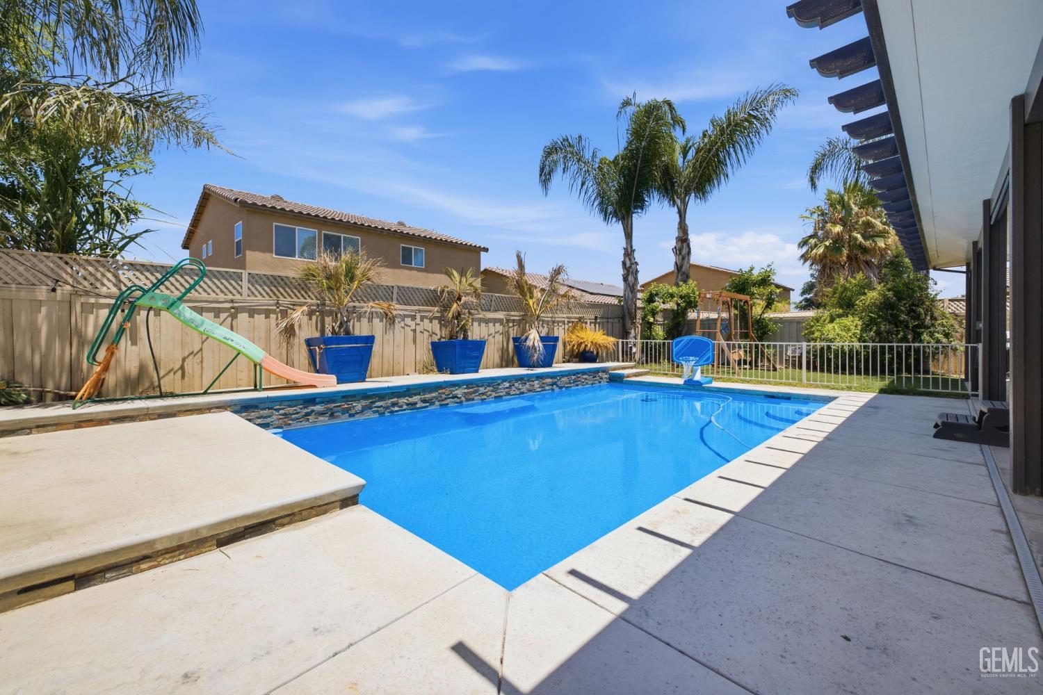 5818 Warren Ridge Drive