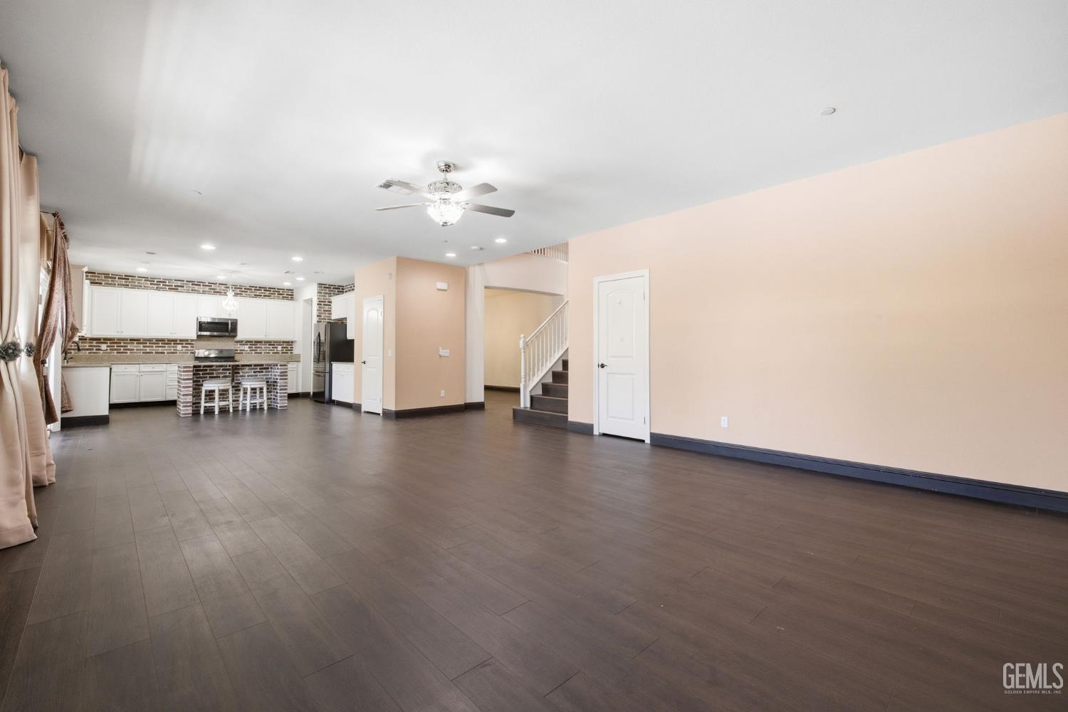 5818 Warren Ridge Drive
