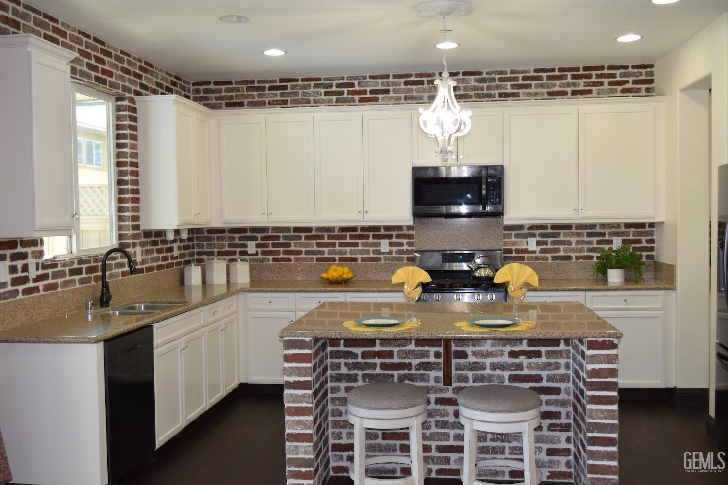 5818 Warren Ridge Drive
