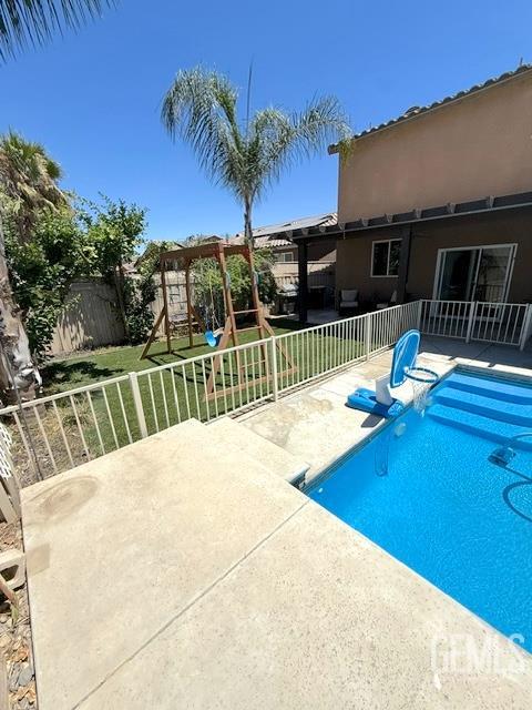 5818 Warren Ridge Drive