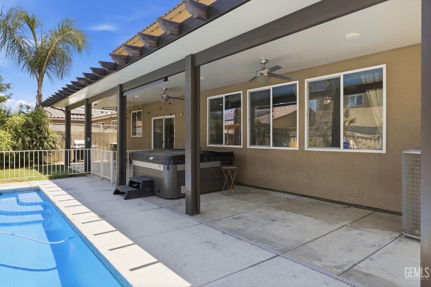 5818 Warren Ridge Drive