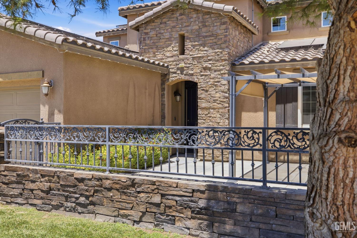 5818 Warren Ridge Drive