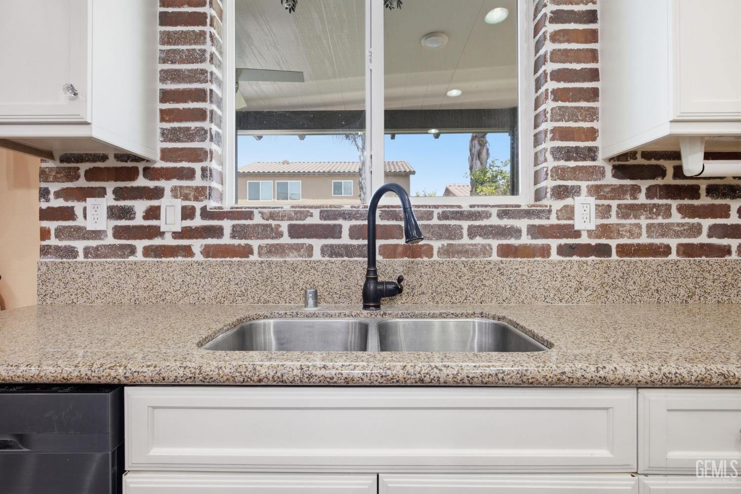 5818 Warren Ridge Drive
