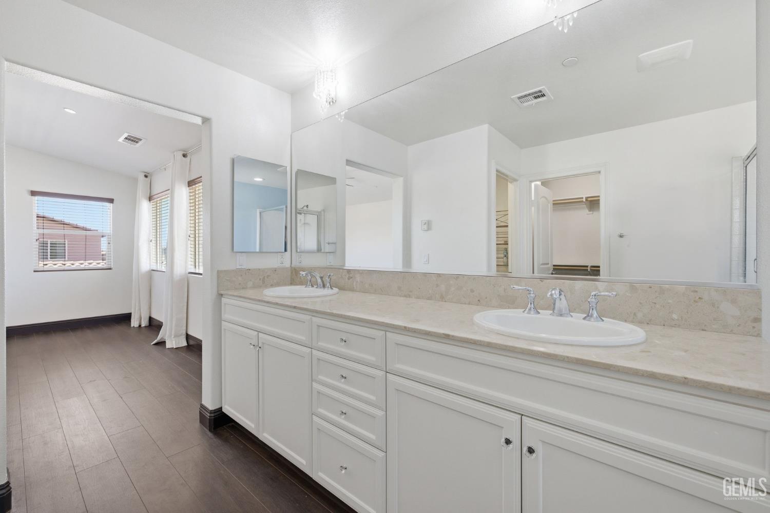 5818 Warren Ridge Drive