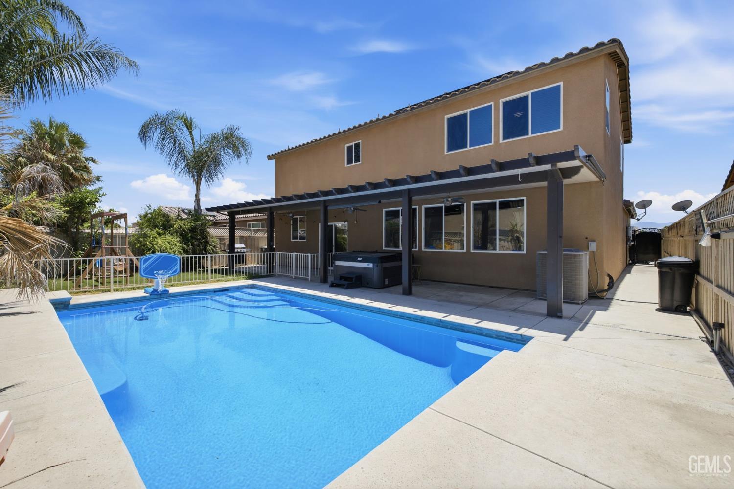 5818 Warren Ridge Drive