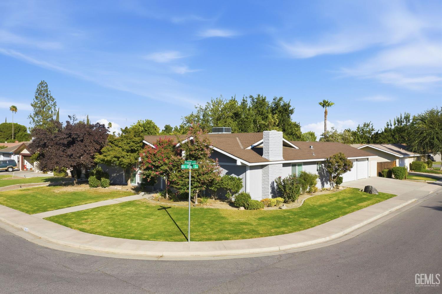 5913 Preston Court