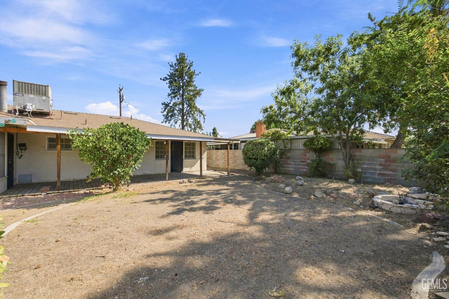 6725 Lucille Avenue