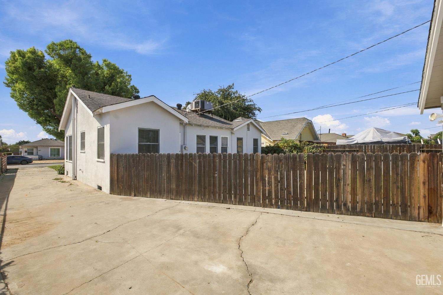 418 Francis Street