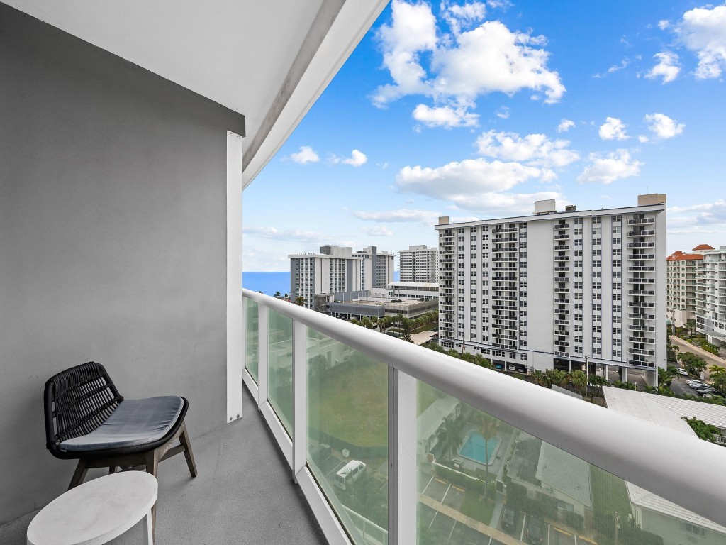 3101 S Bayshore Dr Unit: 901