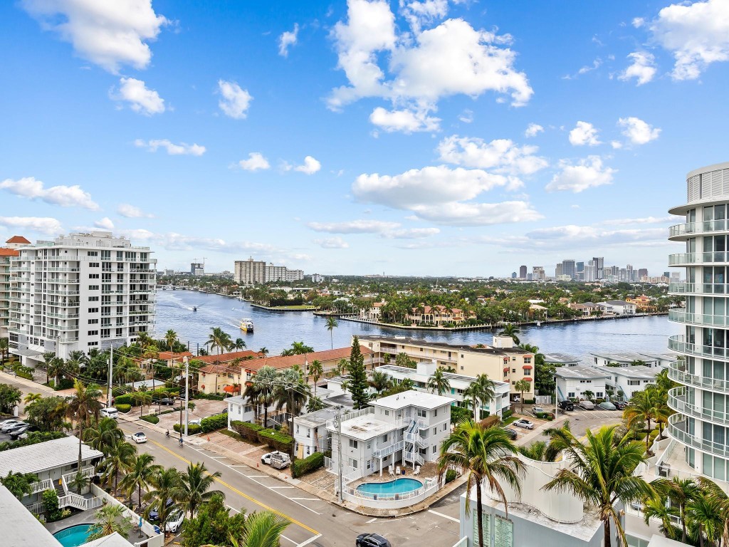 3101 Bayshore Dr 901