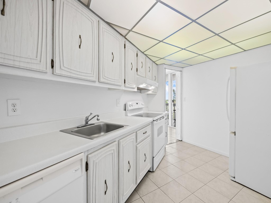 6901 Environ Blvd 4A