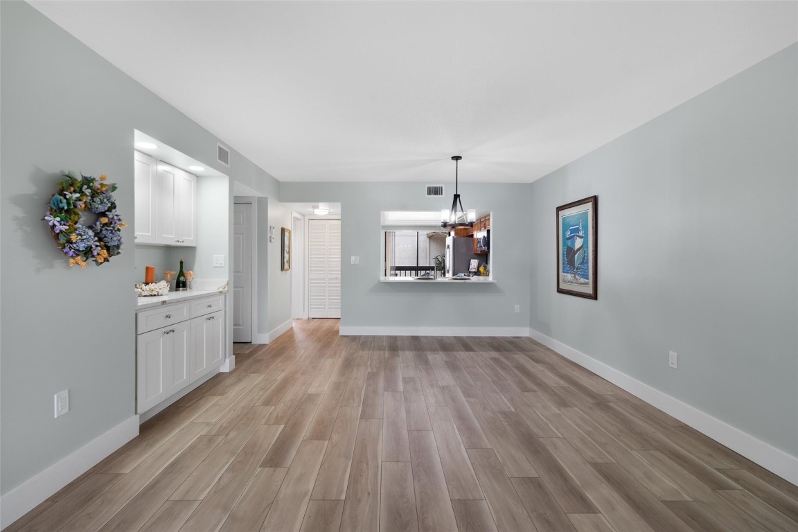 3351 Twin Lakes Terrace 203