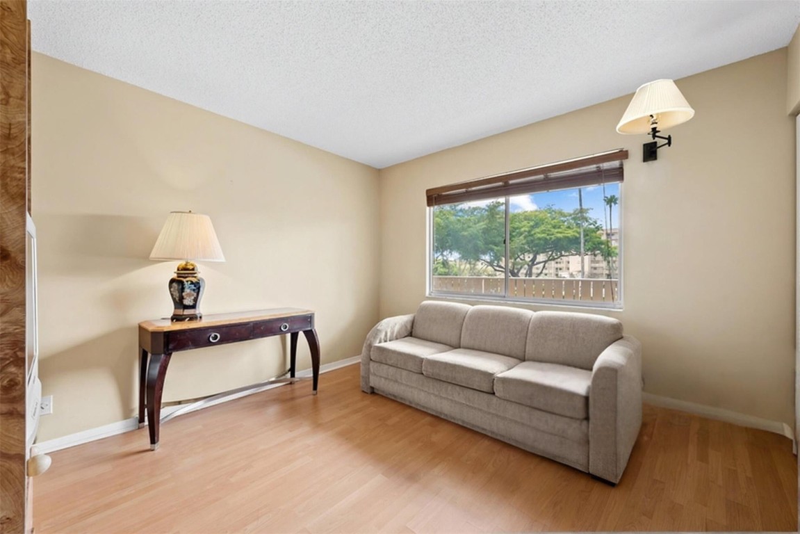 7267 Huntington Ln 306