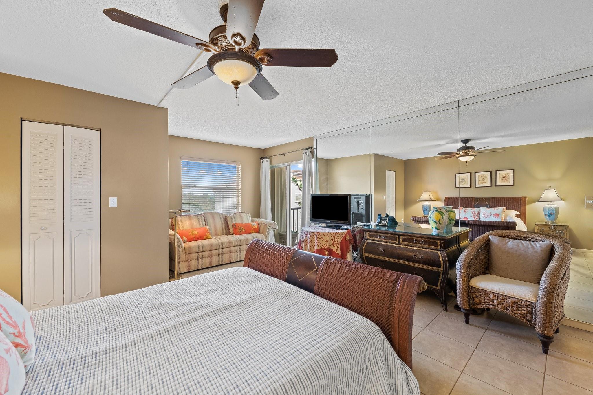 3930 Inverrary Blvd 608