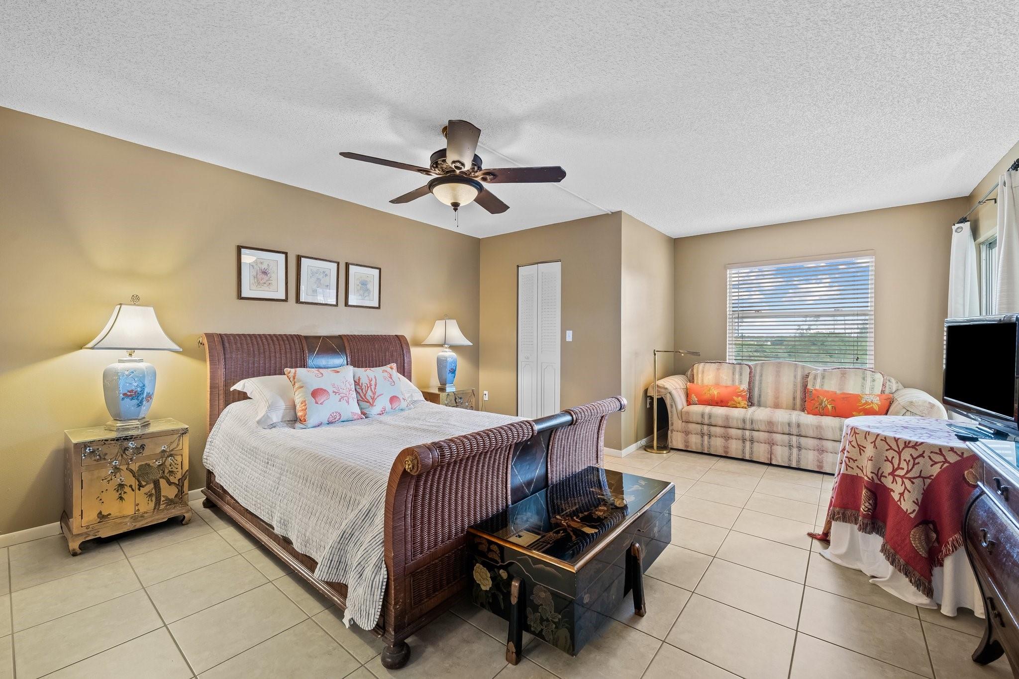 3930 Inverrary Blvd 608