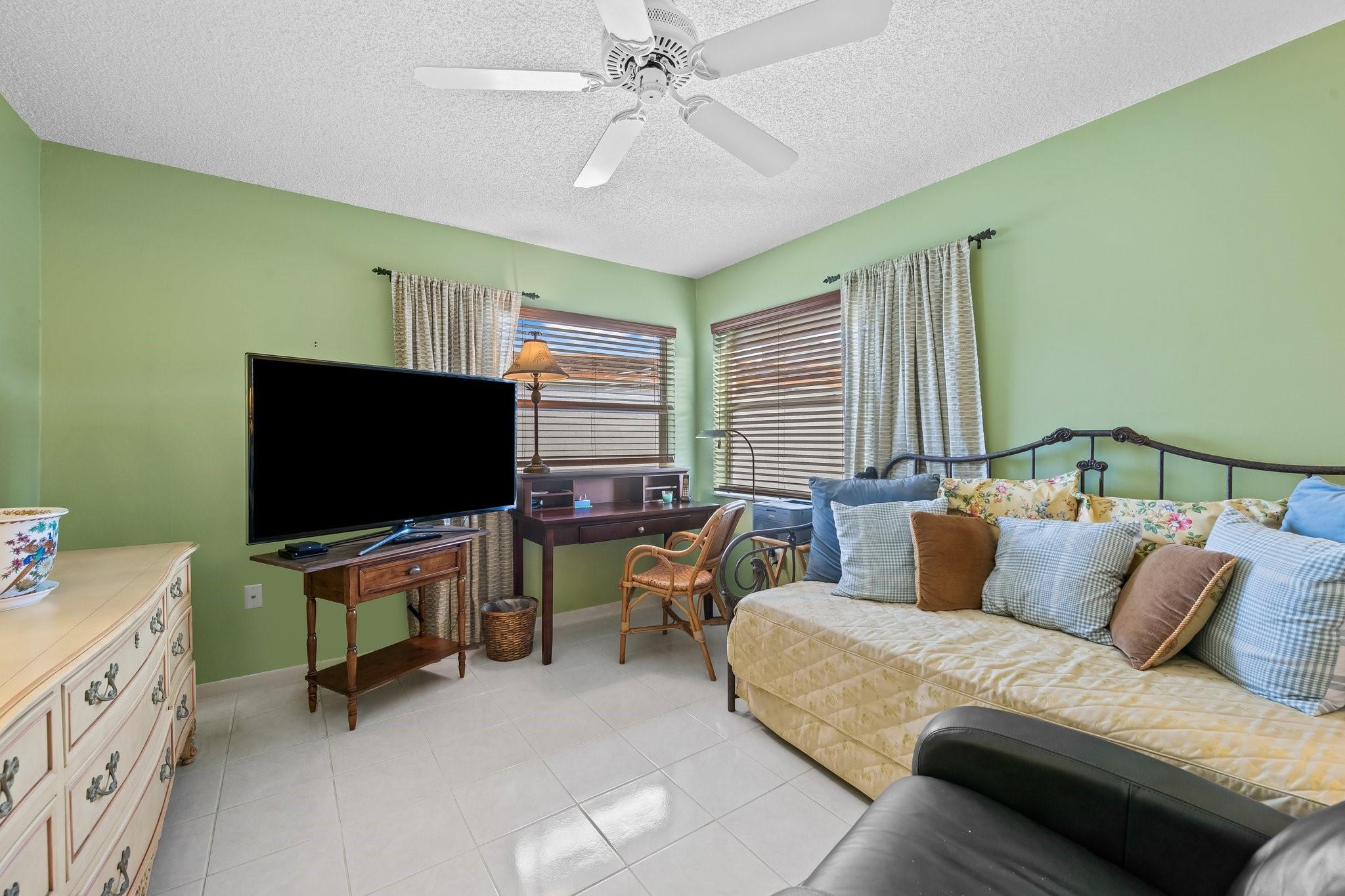 3930 Inverrary Blvd 608