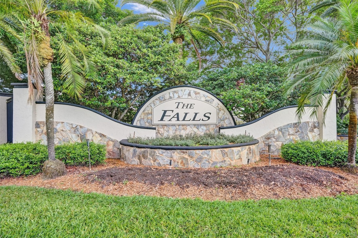 574 Slippery Rock Rd