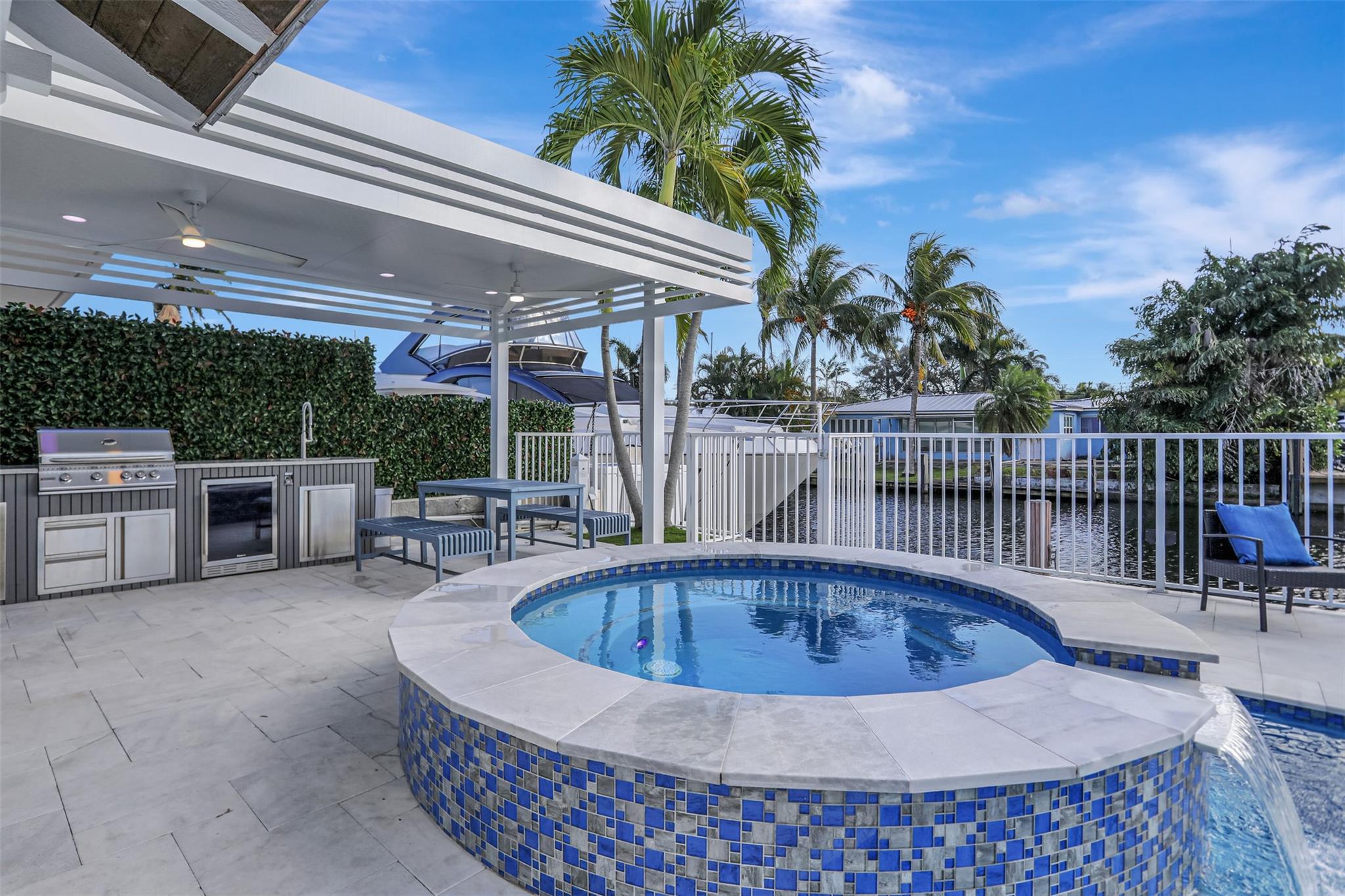 1304 MANDARIN ISLE