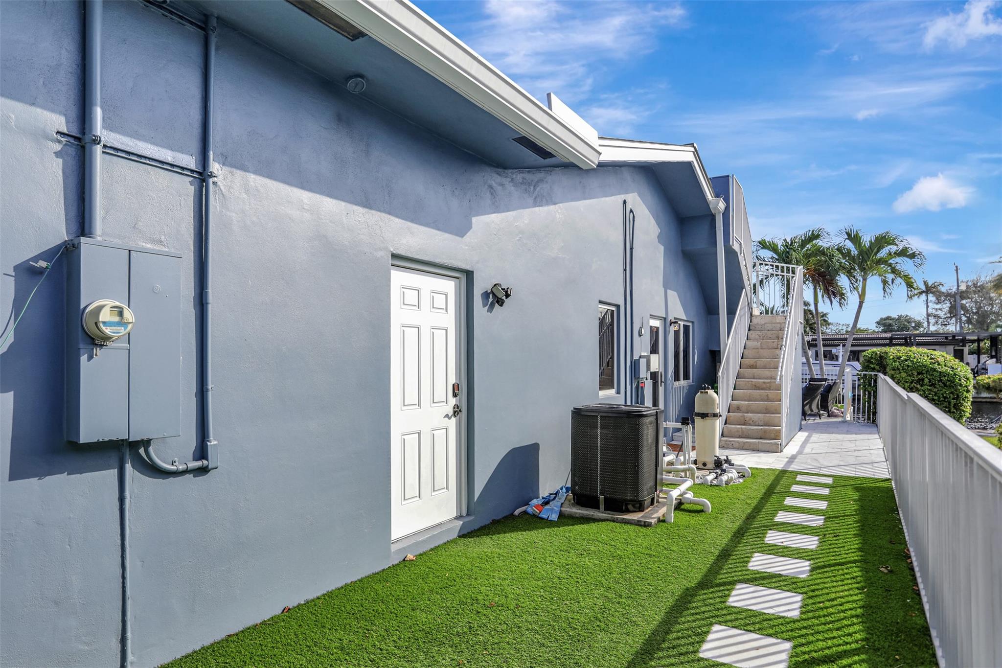 1304 MANDARIN ISLE