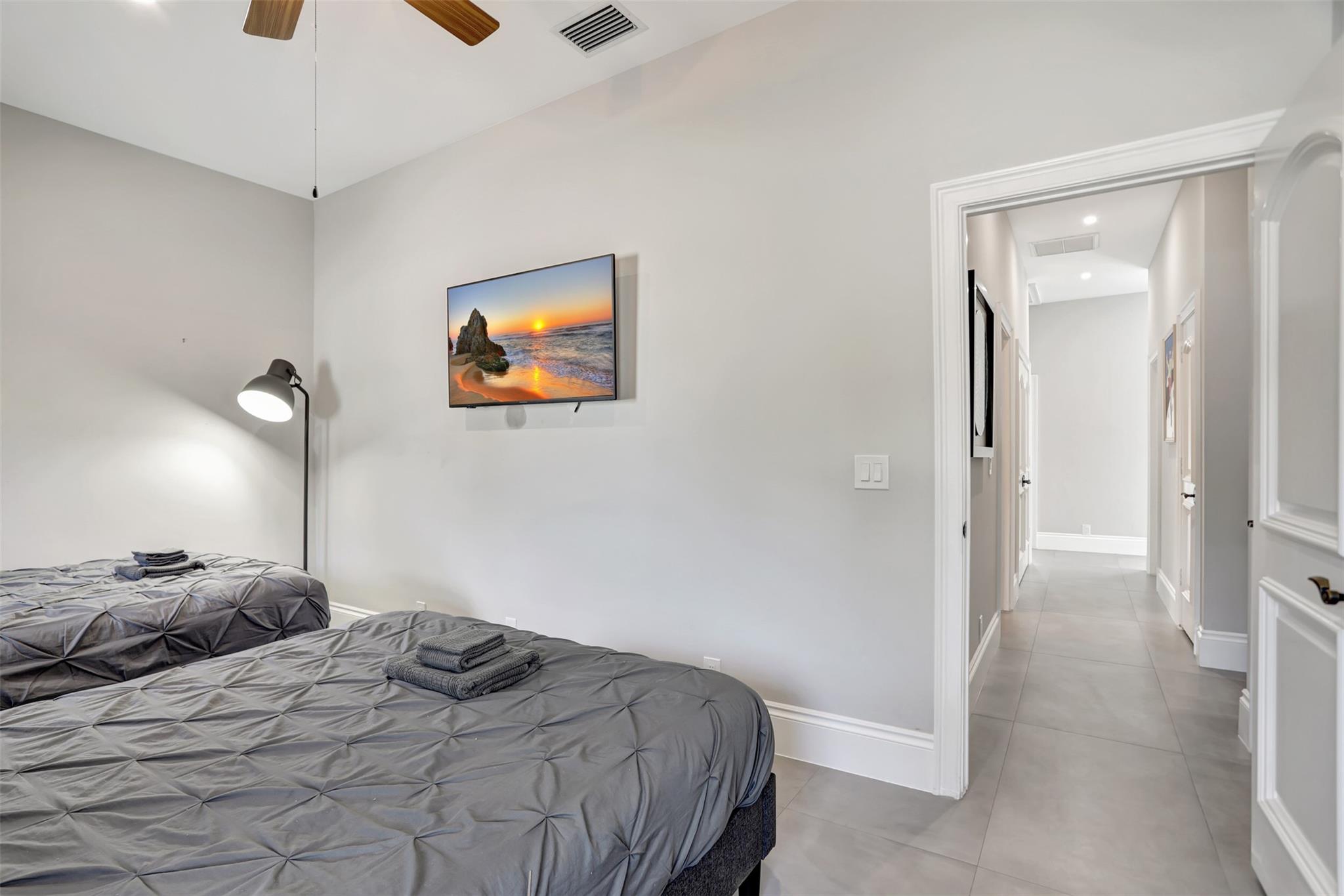 1304 MANDARIN ISLE