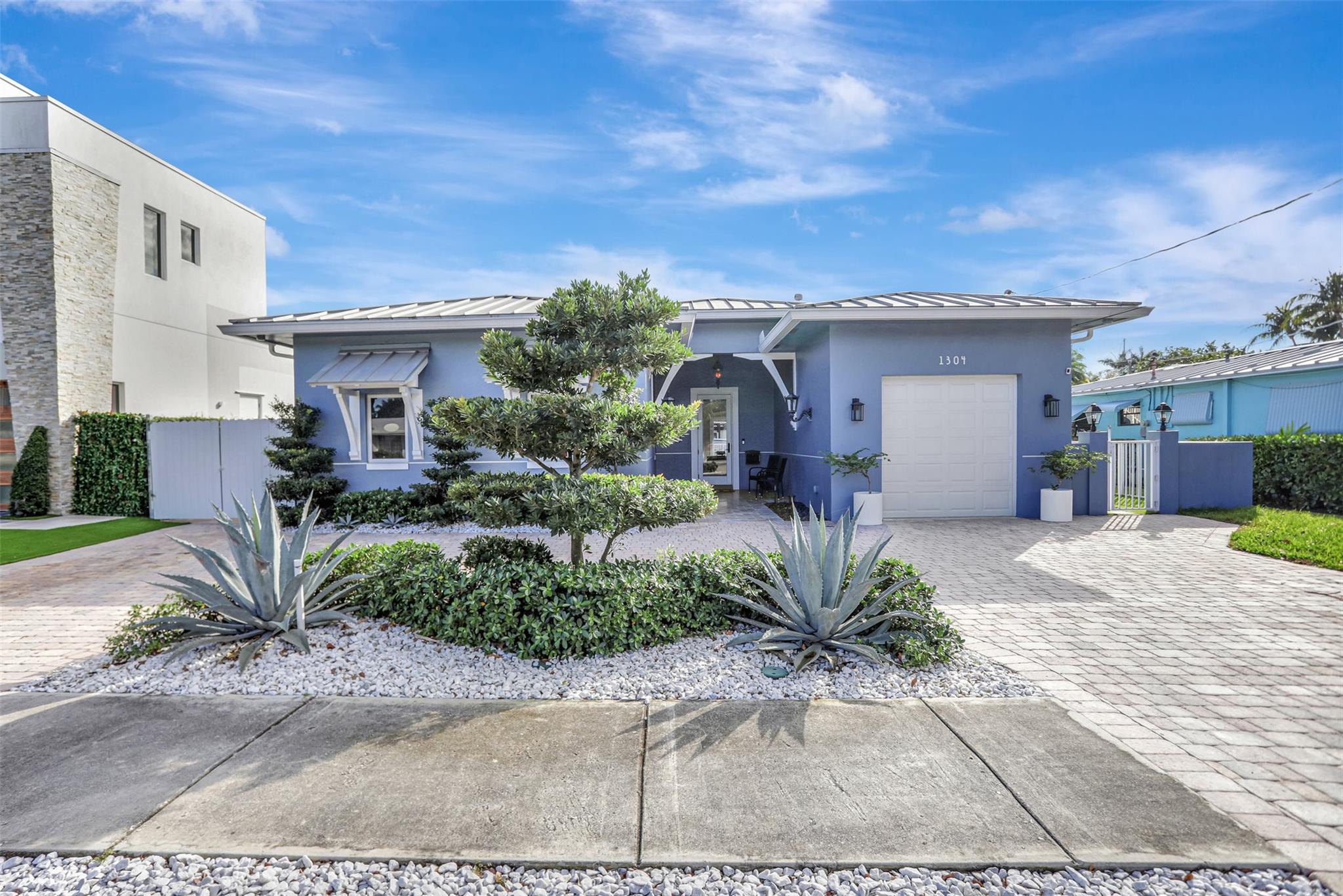 1304 MANDARIN ISLE