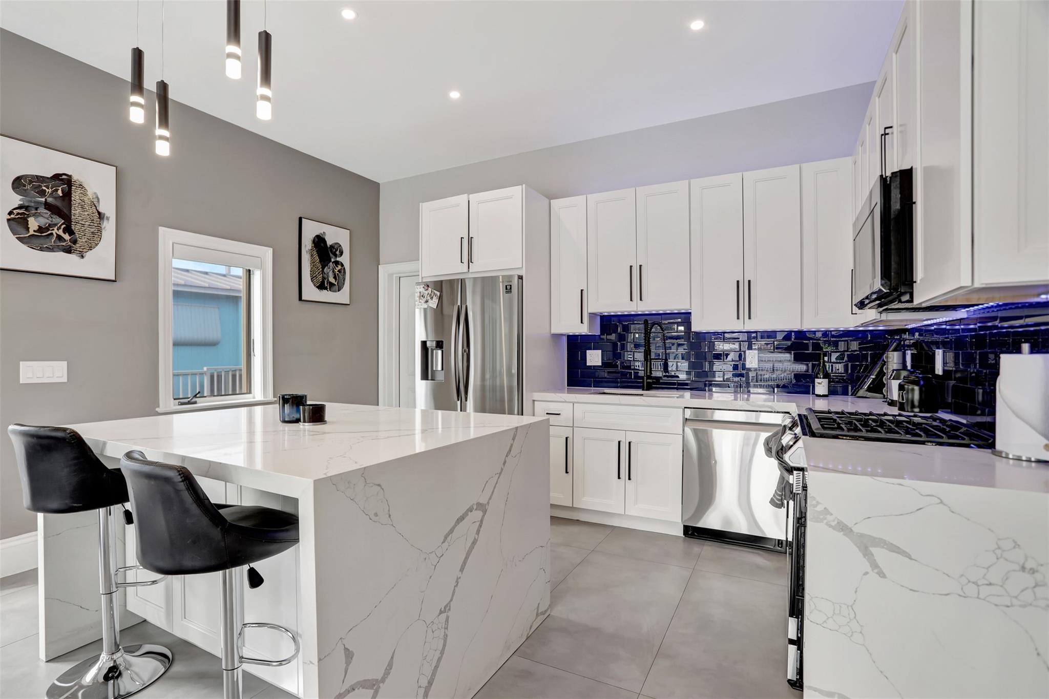 1304 MANDARIN ISLE