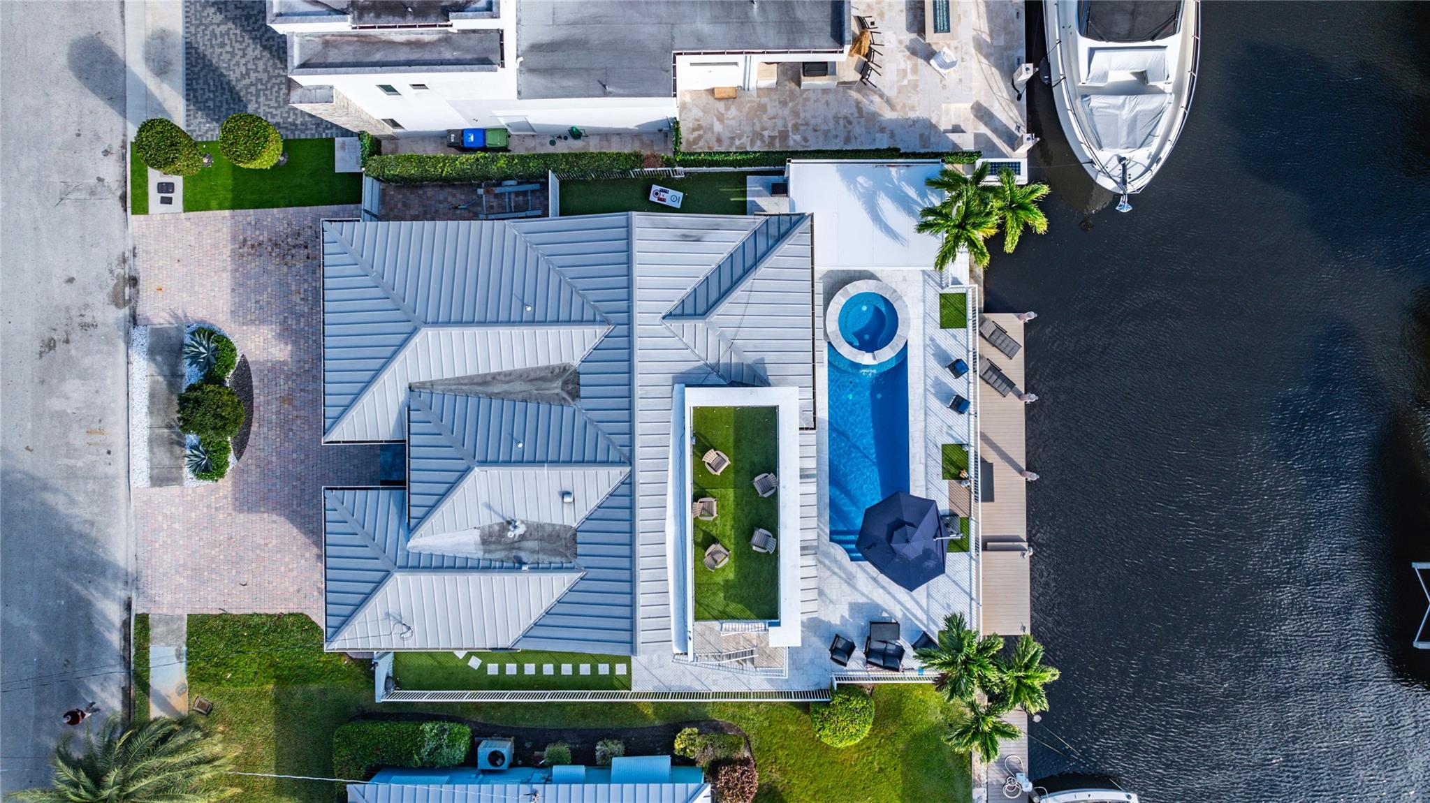 1304 MANDARIN ISLE
