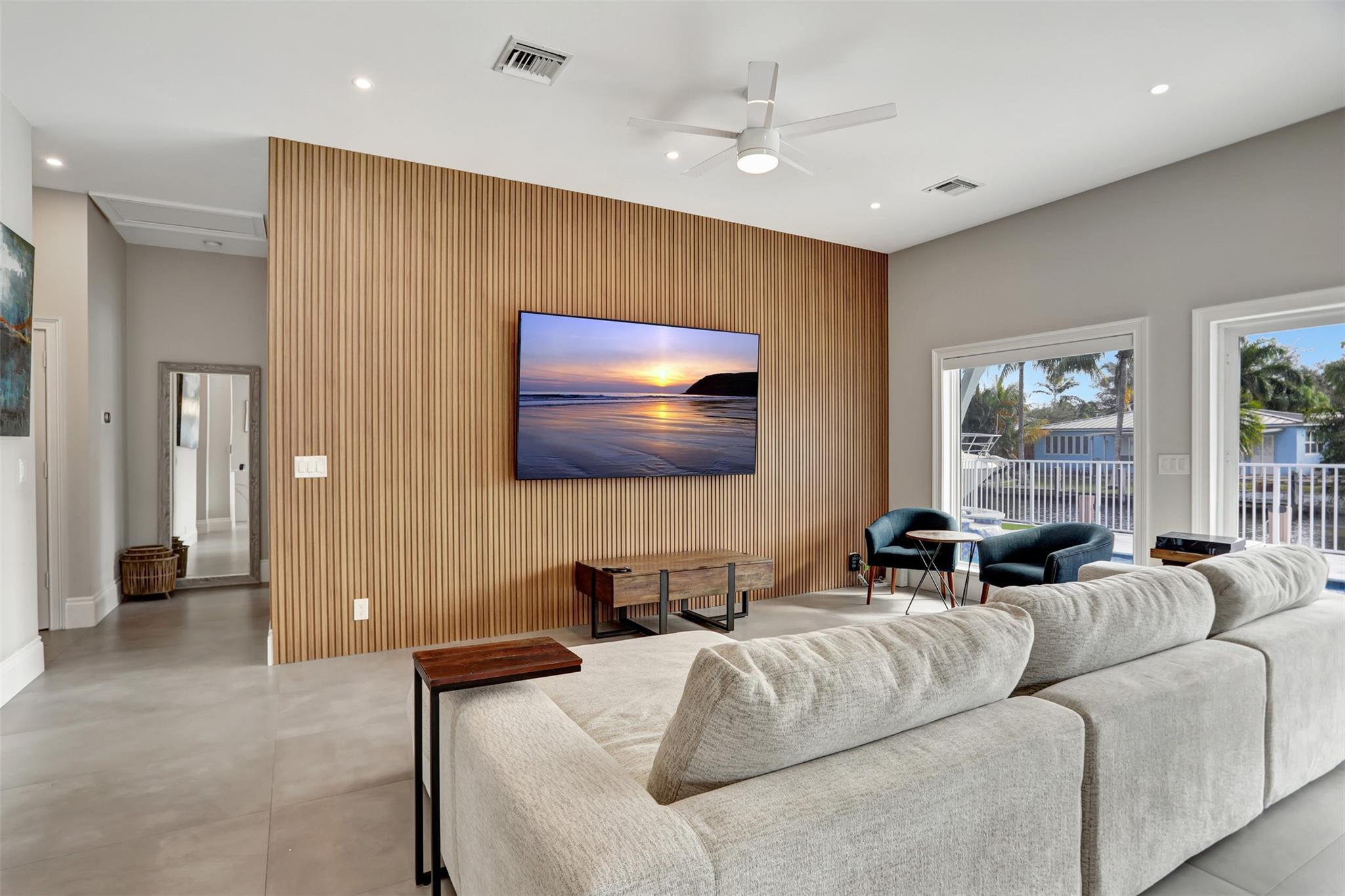 1304 MANDARIN ISLE